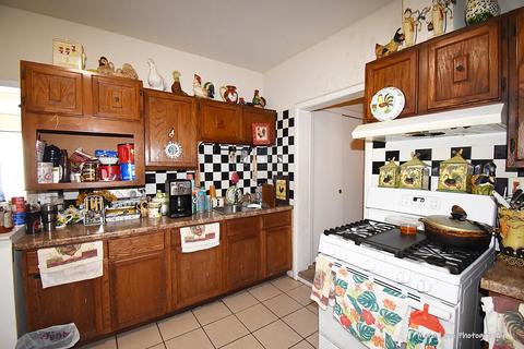736 Superior St, Aurora, IL 60505 photo 6