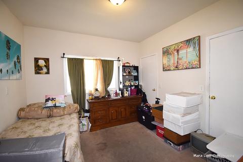 736 Superior St, Aurora, IL 60505 photo 4