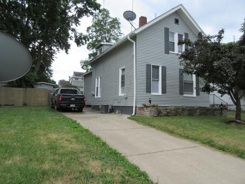 816 W Macarthur Ave, Bloomington, IL 61701 photo 3