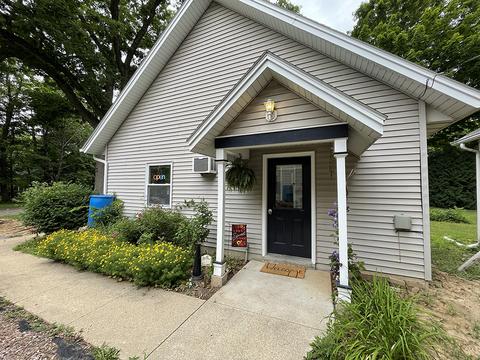 310 W Wall St, Morrison, IL 61270 photo 9