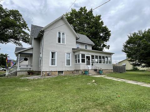 310 W Wall St, Morrison, IL 61270 photo 5