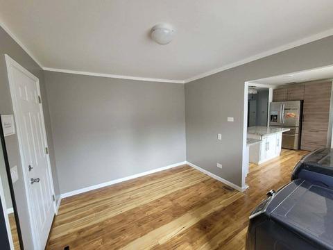 760 Milton Ln, Hoffman Estates, IL 60169 photo 10