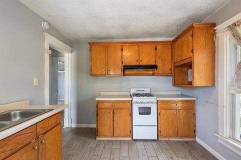 40 N Union St, Elgin, IL 60123 photo 19