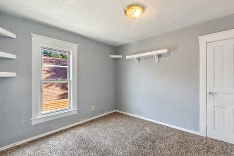 40 N Union St, Elgin, IL 60123 photo 16