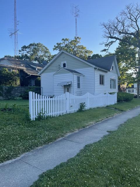 604 S Chicago Ave, Kankakee, IL 60901 photo 2