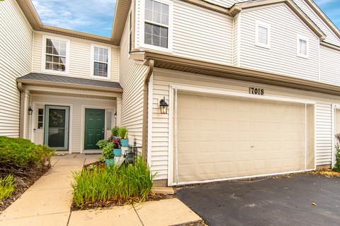 7018 Creekside Dr, Plainfield, IL 60586 photo 2
