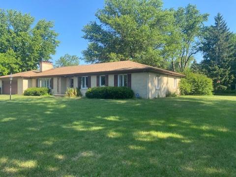 2802 E Oakland Ave, Bloomington, IL 61704 photo 2
