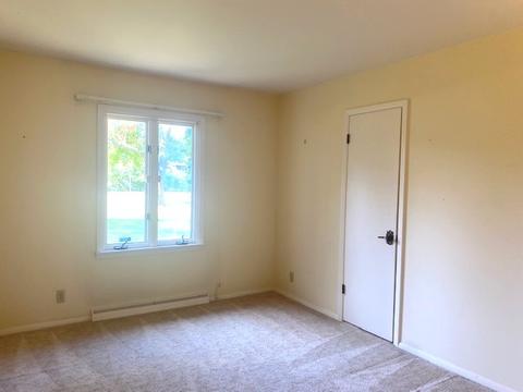 2802 E Oakland Ave, Bloomington, IL 61704 photo 28