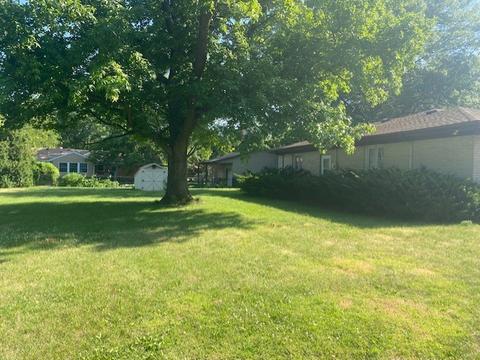 2802 E Oakland Ave, Bloomington, IL 61704 photo 4