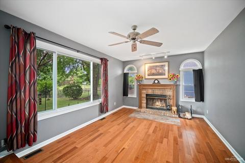 1098 Almond Dr, Aurora, IL 60506 photo 9