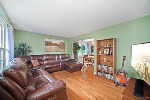 1098 Almond Dr, Aurora, IL 60506 photo 11