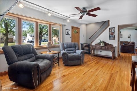 9019 Fairlane Dr, Bridgeview, IL 60455 photo 4
