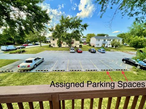 435 Echo Ln #4, Aurora, IL 60504 photo 13