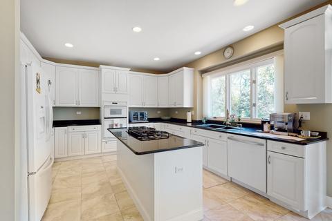 33 W260 Army Trail Rd, Wayne, IL 60184 photo 9