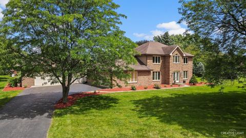 5 N885 Dunham Cir, Wayne, IL 60184 photo 2