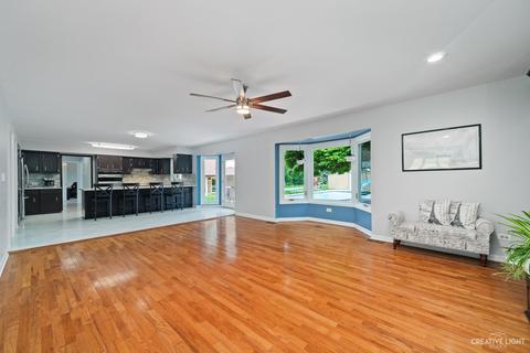 5 N885 Dunham Cir, Wayne, IL 60184 photo 9