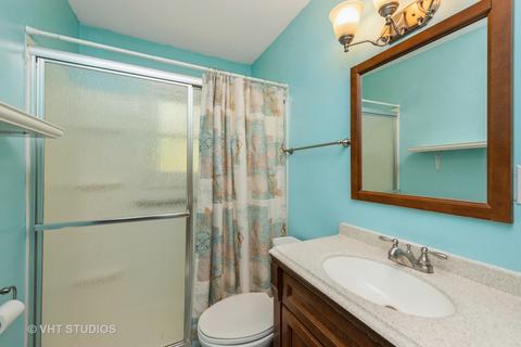 1205 Clover Ln, Mchenry, IL 60051 photo 11