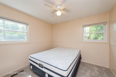 1205 Clover Ln, Mchenry, IL 60051 photo 8