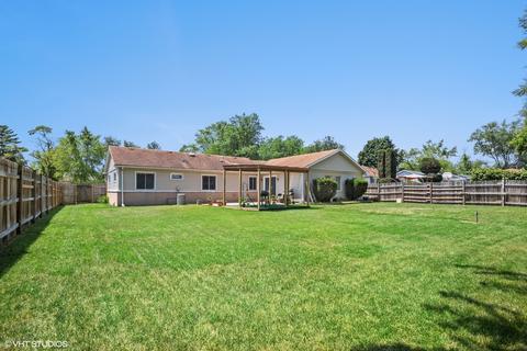 360 Apache Ln, Hoffman Estates, IL 60169 photo 19