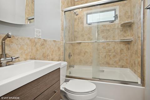 360 Apache Ln, Hoffman Estates, IL 60169 photo 17