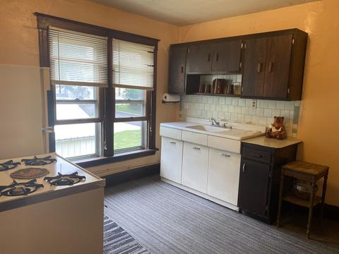1202 Chambers Ave, Peru, IL 61354 photo 17