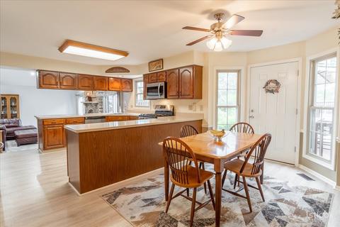1125 Ascot Way, Bartlett, IL 60103 photo 9