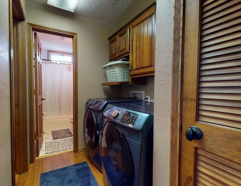619 Castleton Dr, Champaign, IL 61821 photo 9