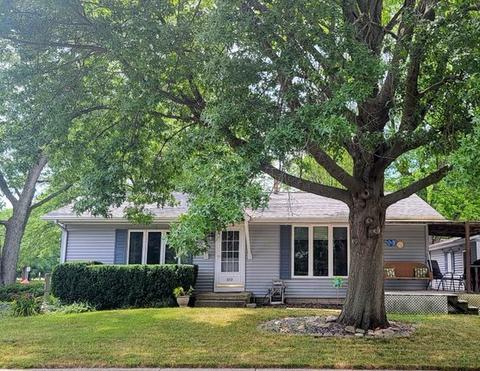 619 Castleton Dr, Champaign, IL 61821 photo 1