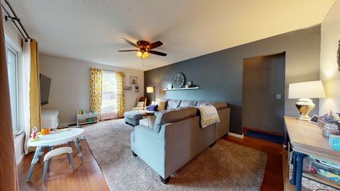 619 Castleton Dr, Champaign, IL 61821 photo 6