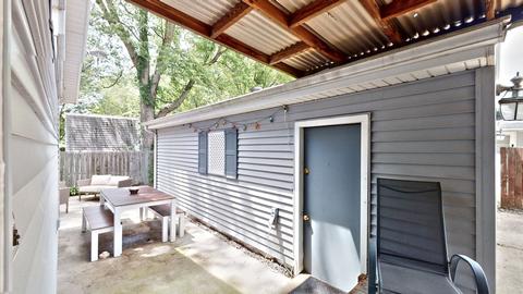 619 Castleton Dr, Champaign, IL 61821 photo 5