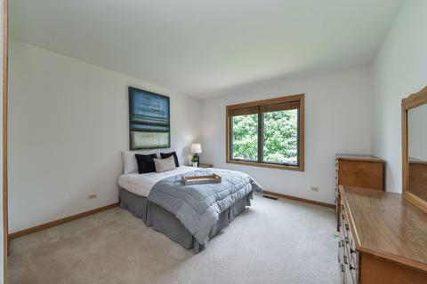 695 Brooklyn Dr, Aurora, IL 60502 photo 10