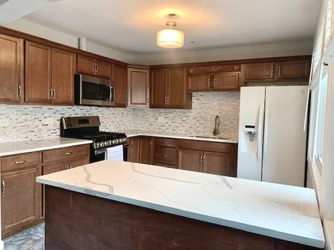 2 Village Ct, Elgin, IL 60120 photo 3