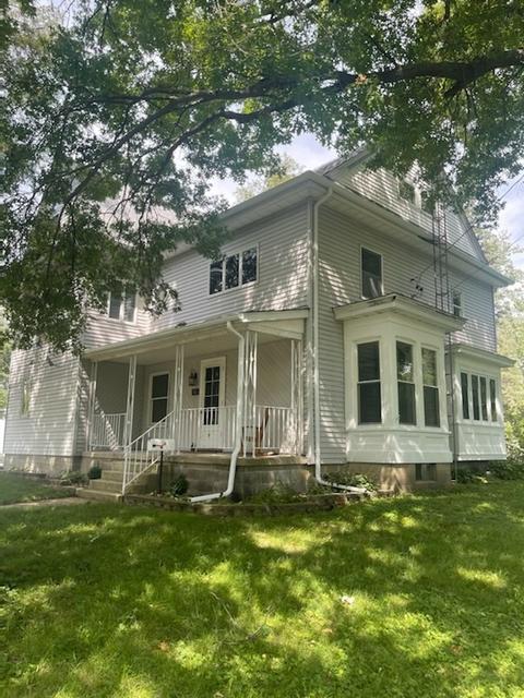 91 E 4th St, El Paso, IL 61738 photo 1