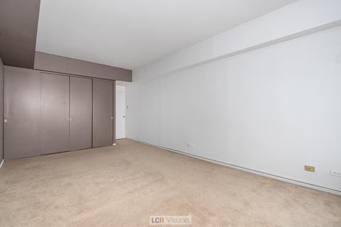 175 E Delaware Pl #4614, Chicago, IL 60611 photo 17