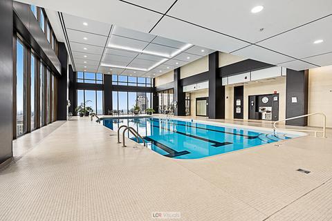 175 E Delaware Pl #4614, Chicago, IL 60611 photo 19