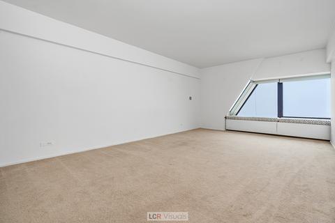 175 E Delaware Pl #4614, Chicago, IL 60611 photo 9