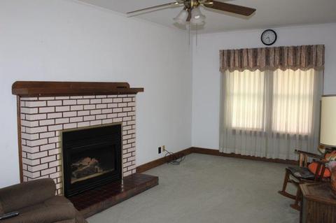 407 W Morris St, Morrison, IL 61270 photo 11