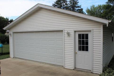 407 W Morris St, Morrison, IL 61270 photo 7