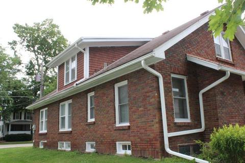 407 W Morris St, Morrison, IL 61270 photo 3