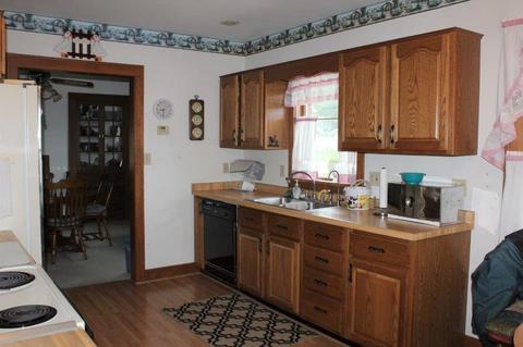 407 W Morris St, Morrison, IL 61270 photo 17