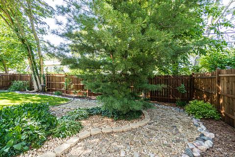 590 Baxter Ln, Hoffman Estates, IL 60169 photo 17