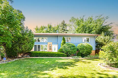 590 Baxter Ln, Hoffman Estates, IL 60169 photo 1