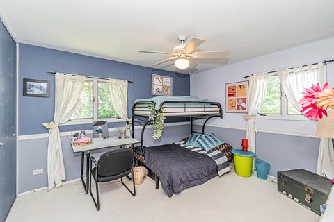590 Baxter Ln, Hoffman Estates, IL 60169 photo 8