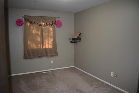 29 Cypress Sq, Elgin, IL 60123 photo 5