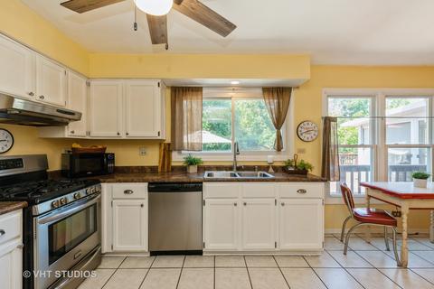 768 Bayberry Dr, Bartlett, IL 60103 photo 15