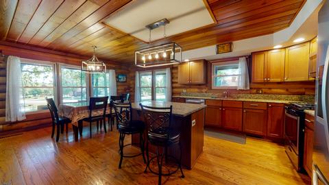 685 Braintree Ln, Bartlett, IL 60103 photo 11