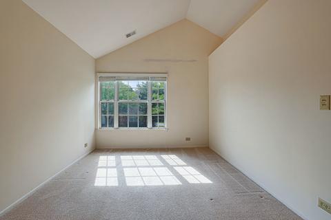371 Ashford Cir #2, Bartlett, IL 60103 photo 8
