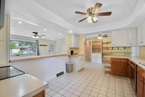 2305 Brookshire Dr E, Champaign, IL 61821 photo 8