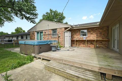 2305 Brookshire Dr E, Champaign, IL 61821 photo 25