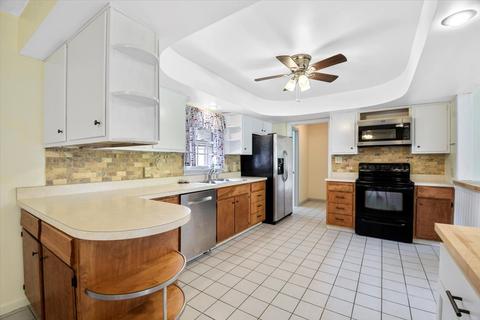 2305 Brookshire Dr E, Champaign, IL 61821 photo 7